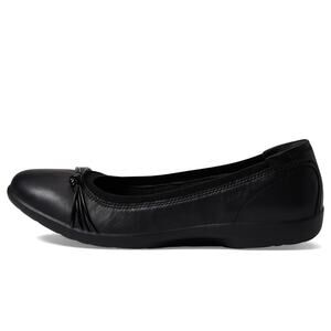 NWT Clarks Women's Meadow Rae Ballet Flat, Black Leather, 6